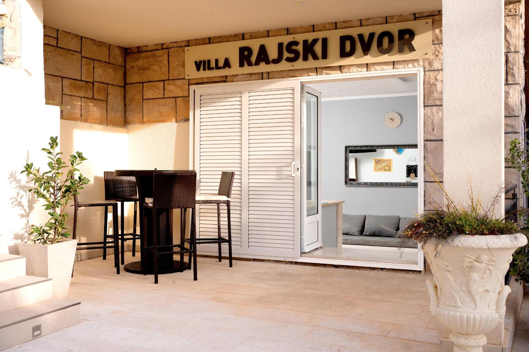 Rajski Dvor Lägenhet *